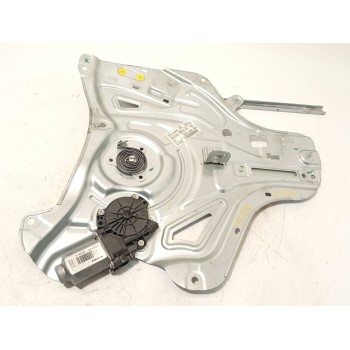 ELEVALUNAS DELANTERO DERECHO 824022Y000 402390B