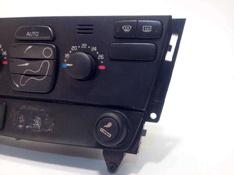 Recambio de mando climatizador para volvo xc70 2.4 diesel cat referencia OEM IAM 30746022  M447EA00033 2