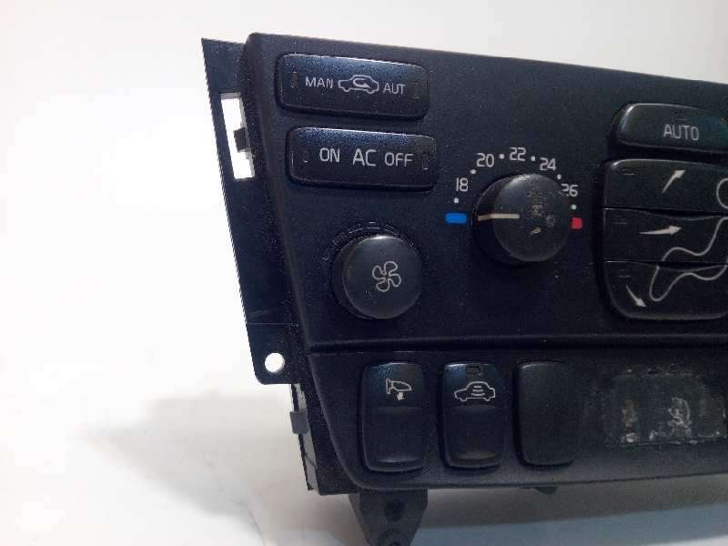 Recambio de mando climatizador para volvo xc70 2.4 diesel cat referencia OEM IAM 30746022  M447EA00033 3