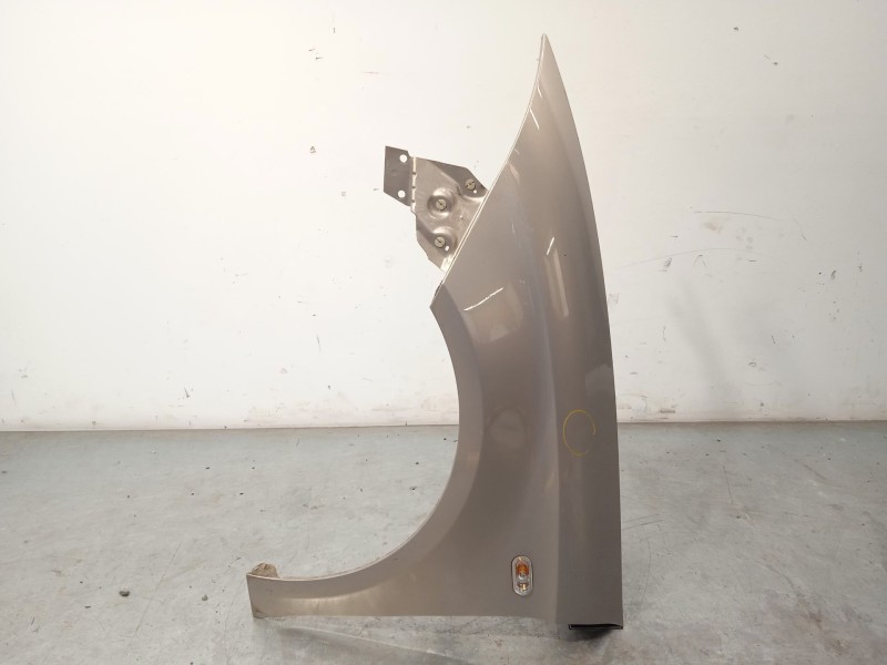 ALETA DELANTERA IZQUIERDA 5P0821021A 