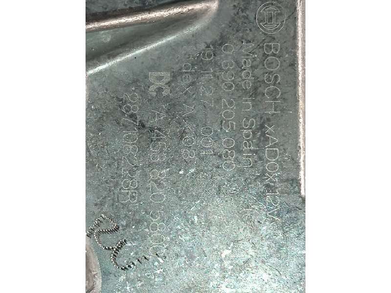 Recambio de motor limpia trasero para renault kadjar 1.3 tce referencia OEM IAM 287108228R - Negro 4