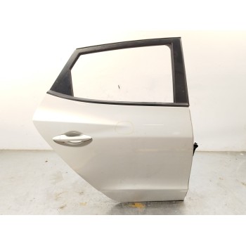 Recambio de puerta trasera derecha para hyundai ix35 (lm, el, elh) 1.7 crdi referencia OEM IAM 770042Y001  