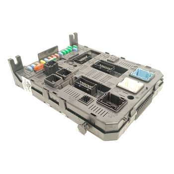 CAJA RELES / FUSIBLES 281201930B 657064 28120836