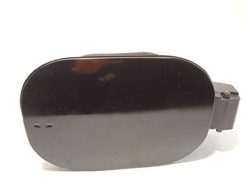 Recambio de tapa exterior combustible para renault kadjar 1.3 tce referencia OEM IAM 781204304R  788329267R - Negro 2