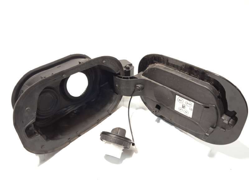 Recambio de tapa exterior combustible para renault kadjar 1.3 tce referencia OEM IAM 781204304R  788329267R - Negro 3