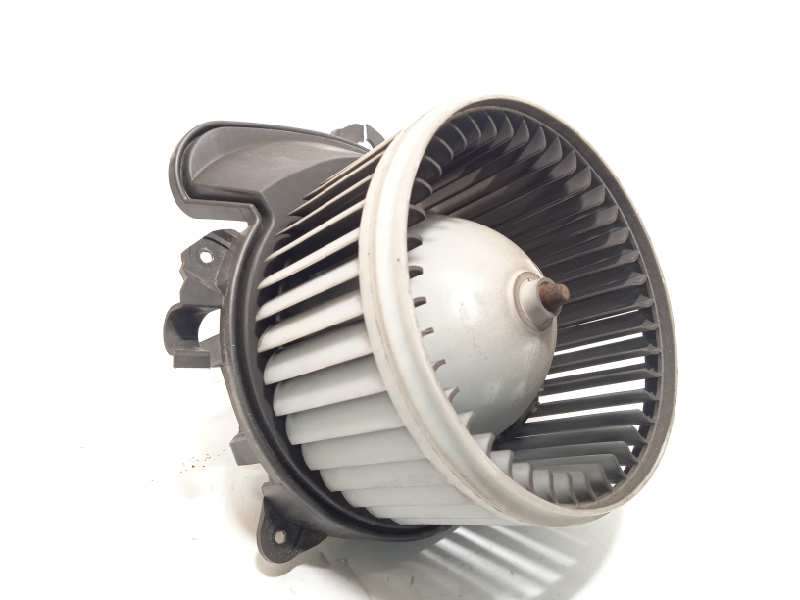 Recambio de motor calefaccion para fiat fiorino 1.3 16v jtd cat referencia OEM IAM 18173010 - Blanco 2