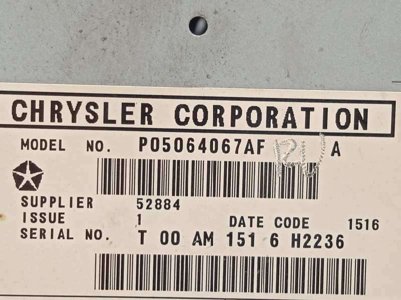 Recambio de sistema audio / radio cd para chrysler 300 c 3.0 crd referencia OEM IAM P05064067AF 6