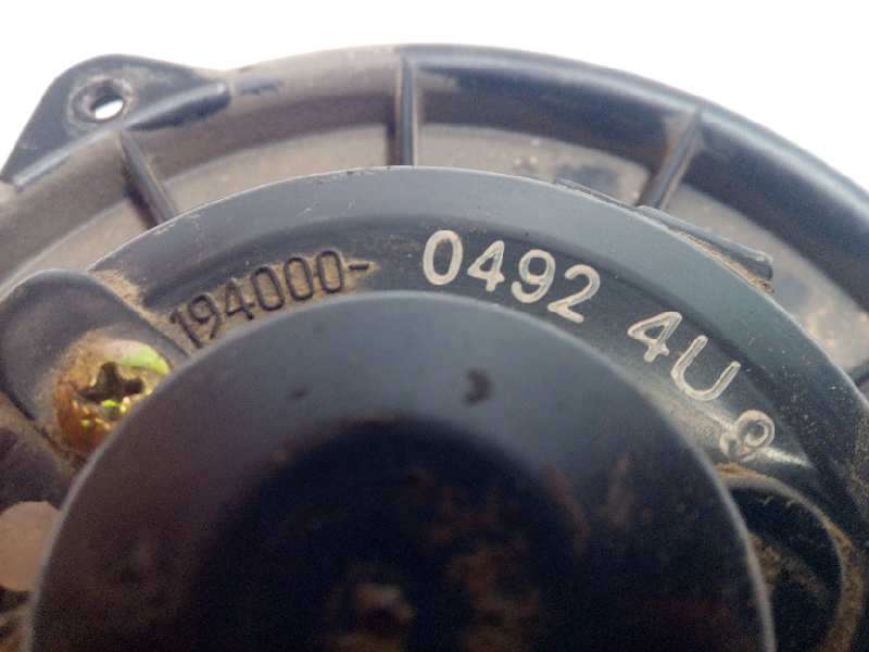 Recambio de motor calefaccion para mitsubishi l 200 (k6/7) 2.5 turbodiesel referencia OEM IAM MB918830 - Blanco 4