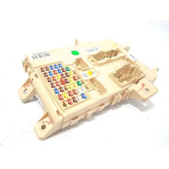 CAJA RELES / FUSIBLES 91950A4510 