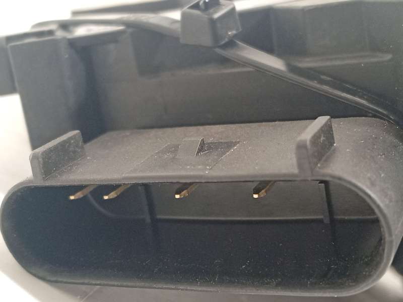 Recambio de cerradura puerta delantera derecha para ford tourneo courier 1.0 ecoboost referencia OEM IAM R2X6V219A64BE 2761715 3