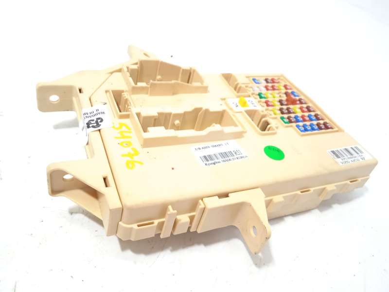 Recambio de caja reles / fusibles para kia carens iv 1.7 crdi referencia OEM IAM 91950A4510 - Blanco 2