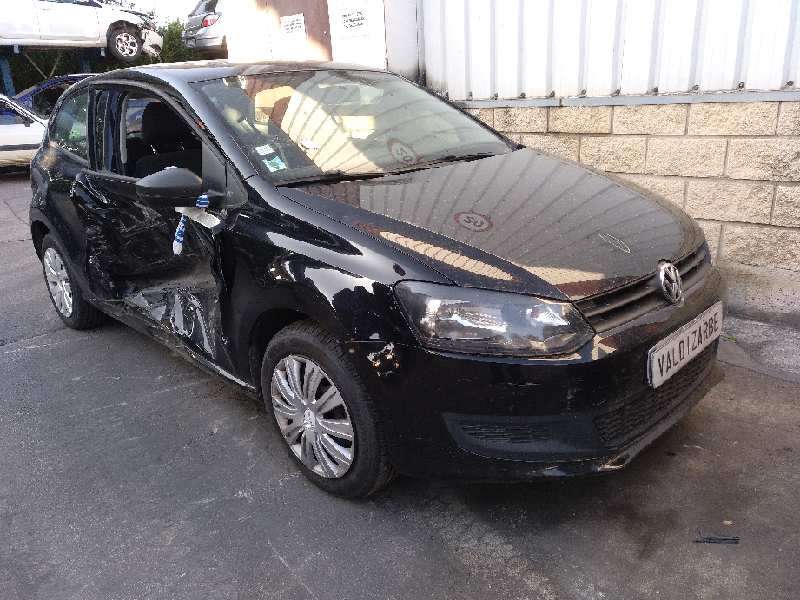VOLKSWAGEN POLO (6R1)