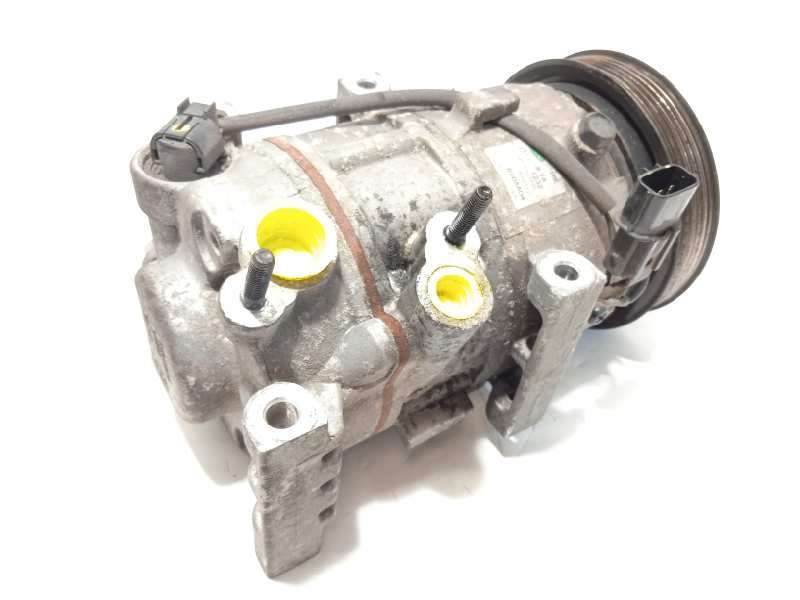 Recambio de compresor aire acondicionado para kia sportage basic 4x2 referencia OEM IAM F500BXDAA04  977012Y650 - Blanco