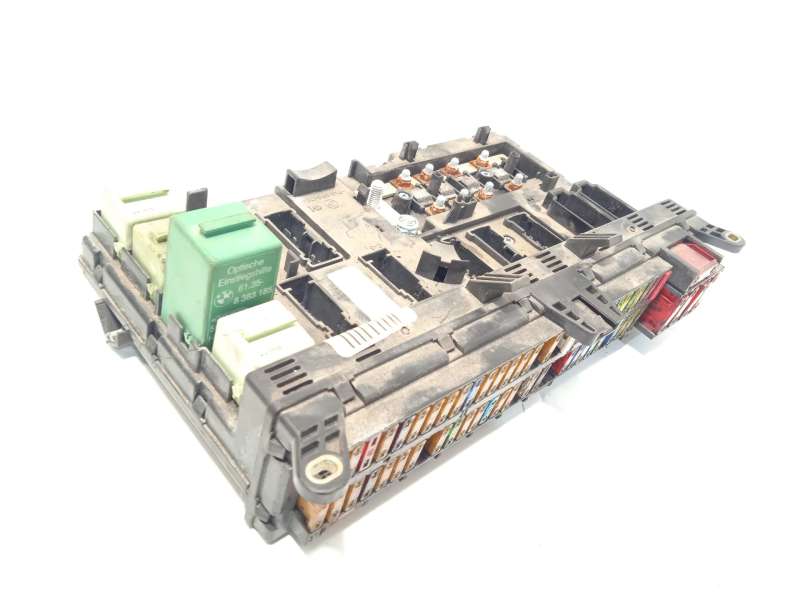 CAJA RELES / FUSIBLES 6907395 61136907395 