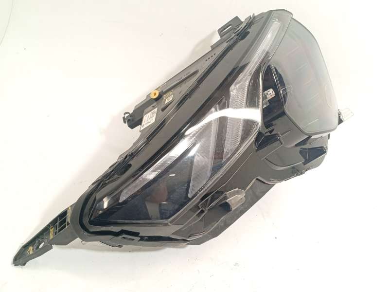 Recambio de faro derecho para ford tourneo courier 1.0 ecoboost referencia OEM IAM R2X613E014AF 2833282 2
