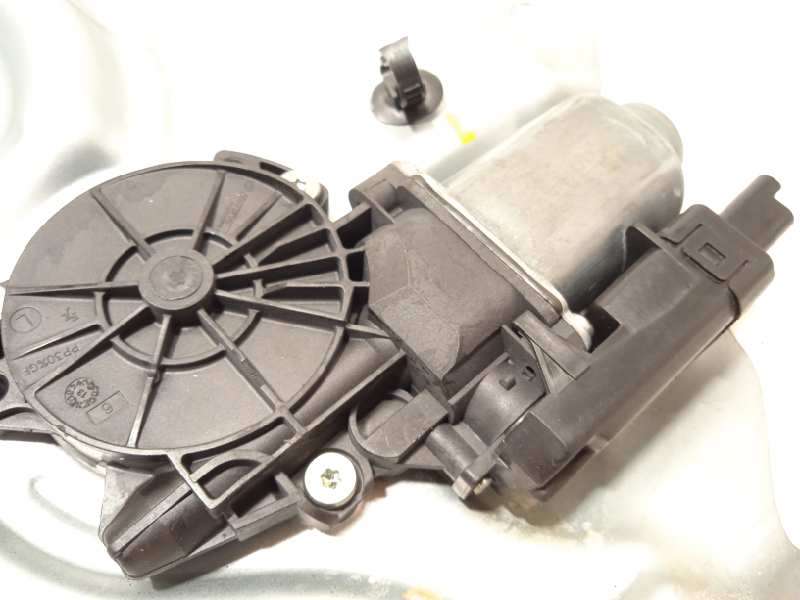 Recambio de elevalunas delantero izquierdo para kia sportage basic 4x2 referencia OEM IAM 824703U120 - Blanco 2