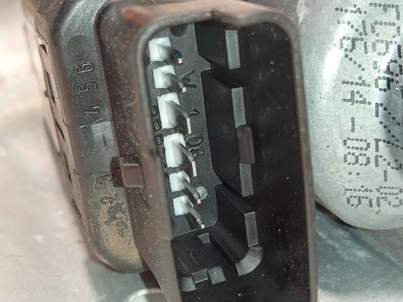 Recambio de elevalunas delantero izquierdo para kia sportage basic 4x2 referencia OEM IAM 824703U120 - Blanco 4