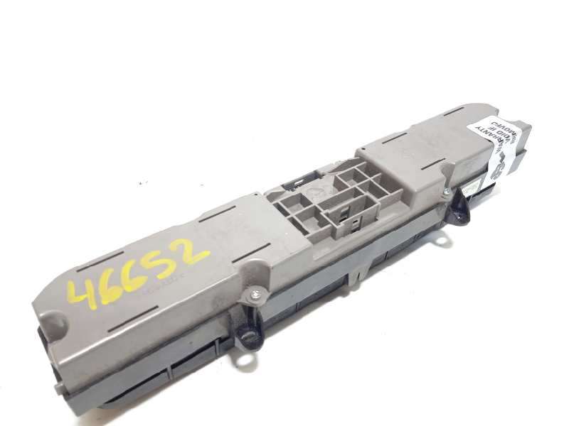 Recambio de mando multifuncion para volkswagen crafter combi (2e) combi 30 referencia OEM IAM 9068700510 A9064420023 A9068702110 5