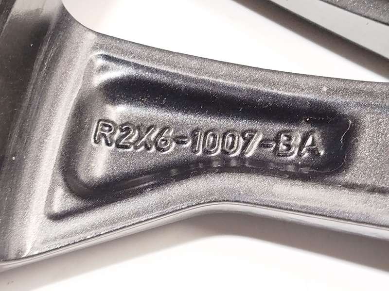 Recambio de llanta para ford tourneo courier 1.0 ecoboost referencia OEM IAM R2X61007BA 2660428 7