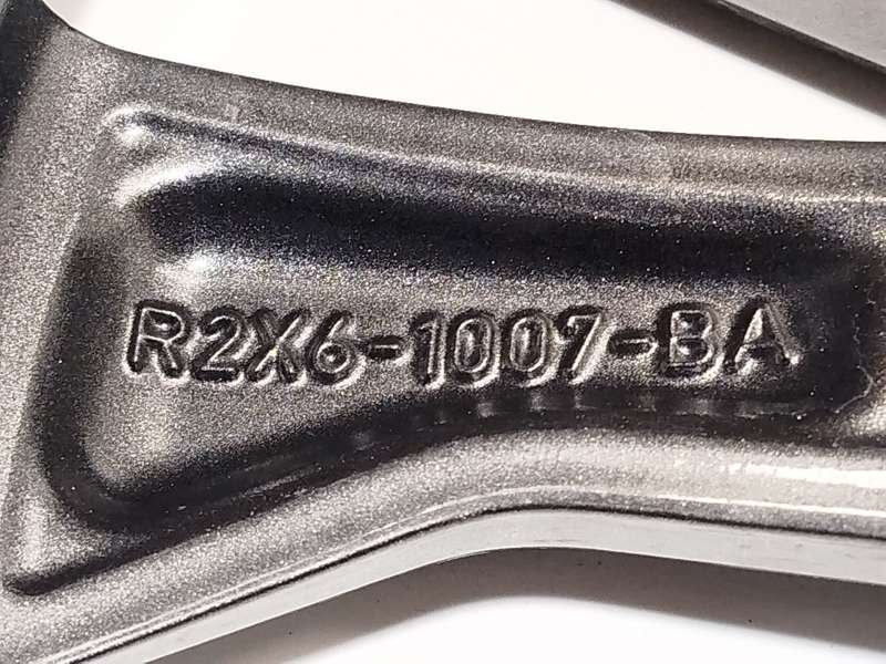 Recambio de llanta para ford tourneo courier 1.0 ecoboost referencia OEM IAM R2X61007BA 2660428 7