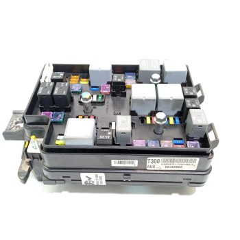 Recambio de caja reles / fusibles para chevrolet aveo hatchback (t300) 1.3 d referencia OEM IAM 95462806  
