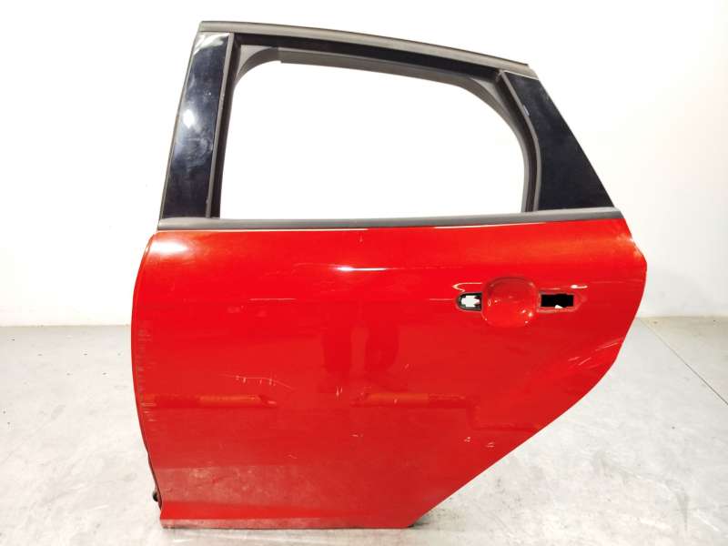 Recambio de puerta trasera izquierda para ford focus iii sedán 1.0 ecoboost referencia OEM IAM 2172760  PBM51A24631BF - Rojo 2