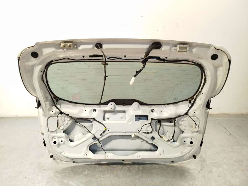 Recambio de porton trasero para kia carens iv 1.7 crdi referencia OEM IAM 73700A4040 - Blanco 5
