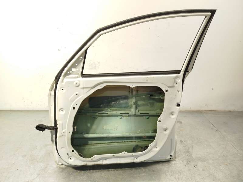 Recambio de puerta delantera derecha para kia carens iv 1.7 crdi referencia OEM IAM 76004A4000 - Blanco 6