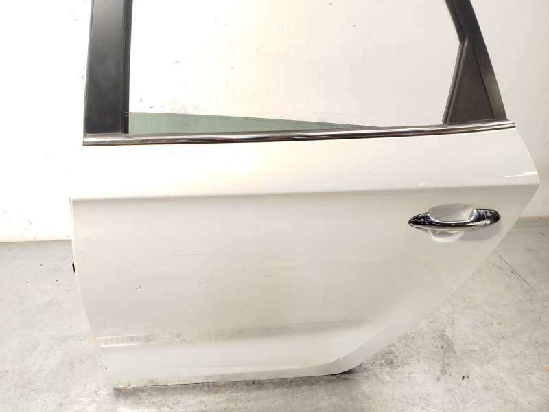 Recambio de puerta trasera izquierda para kia carens iv 1.7 crdi referencia OEM IAM 77003A4000 - Blanco 4