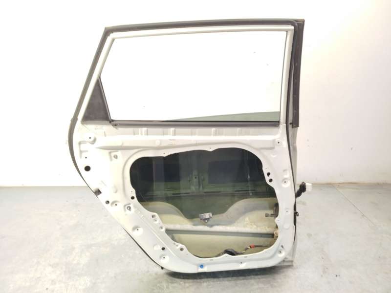 Recambio de puerta trasera izquierda para kia carens iv 1.7 crdi referencia OEM IAM 77003A4000 - Blanco 6