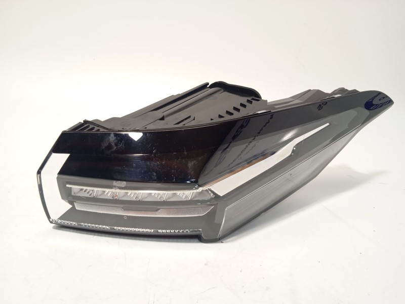 PILOTO TRASERO DERECHO 9835299280 