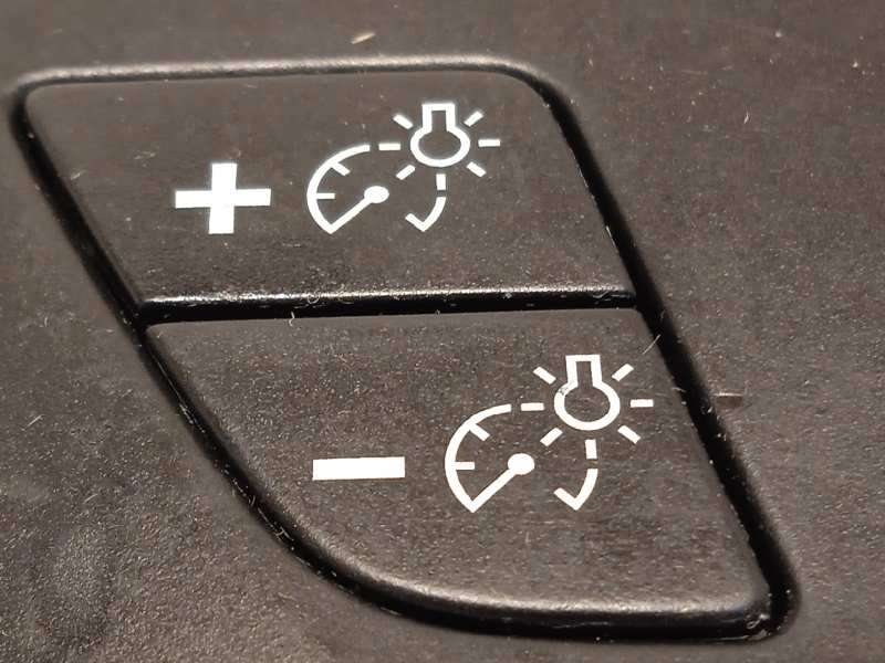 Recambio de cuadro instrumentos para citroën c4 picasso seduction referencia OEM IAM 9811083780 - Azul 3