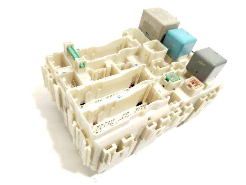 CAJA RELES / FUSIBLES 8273047340 5L071503 20345K23