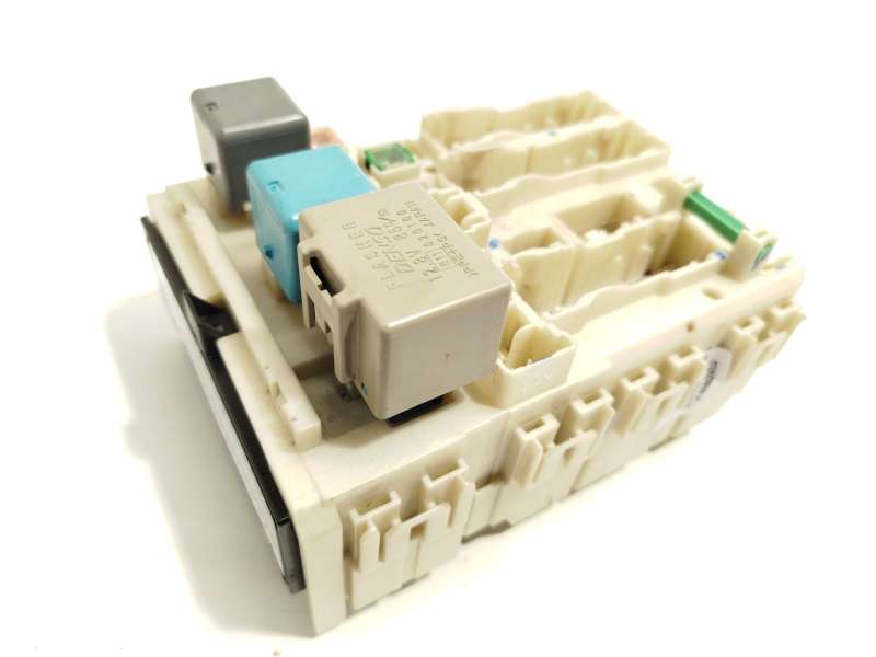 Recambio de caja reles / fusibles para toyota prius liftback (_w2_) 1.5 hybrid (nhw20_) referencia OEM IAM 8273047340 5L071503 2 - Plata 2