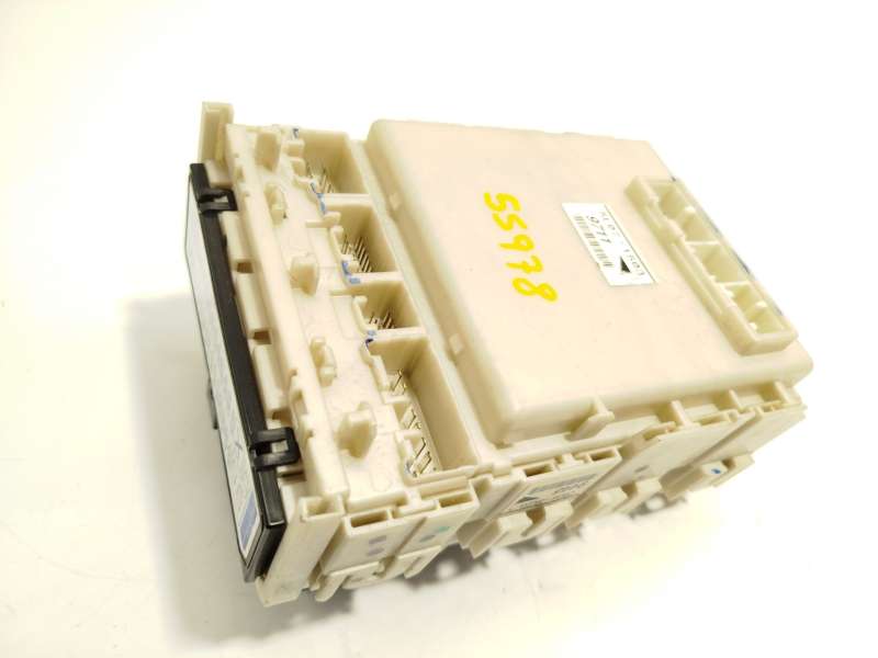 Recambio de caja reles / fusibles para toyota prius liftback (_w2_) 1.5 hybrid (nhw20_) referencia OEM IAM 8273047340 5L071503 2 - Plata 3