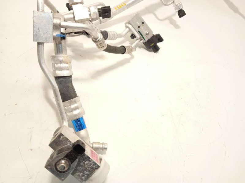 Recambio de tubos aire acondicionado para hyundai kona (os, ose, osi) ev referencia OEM IAM 97775K4010 - Blanco 2