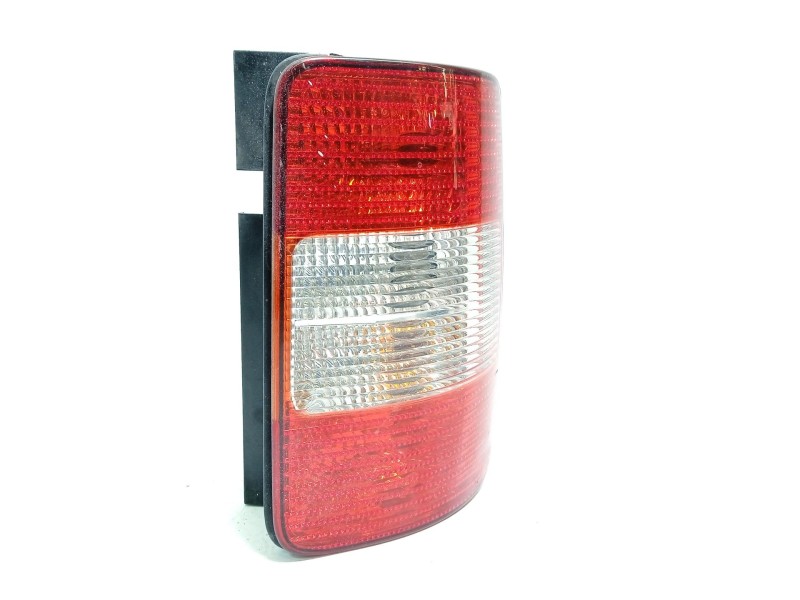 PILOTO TRASERO DERECHO 2K0945096M 