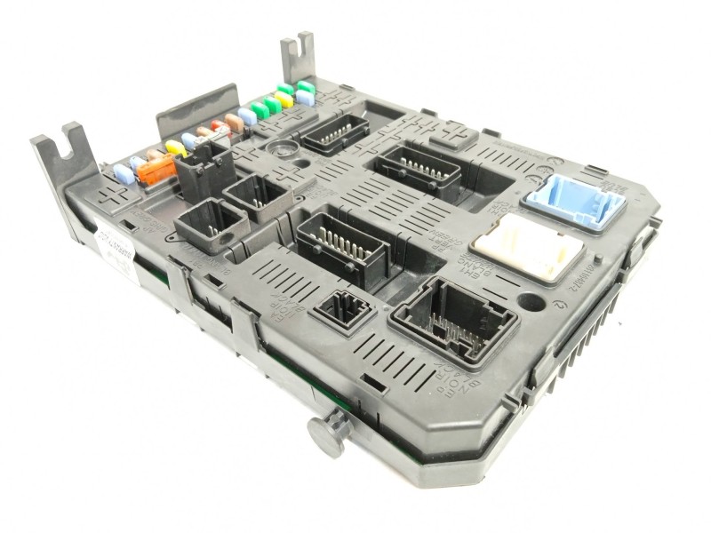 CAJA RELES / FUSIBLES 281201906C 28119246 28120836