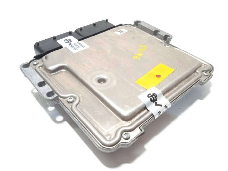 Recambio de centralita motor uce para hyundai i30 (gd) style referencia OEM IAM 391402ABB0  0281031578 - Negro 2