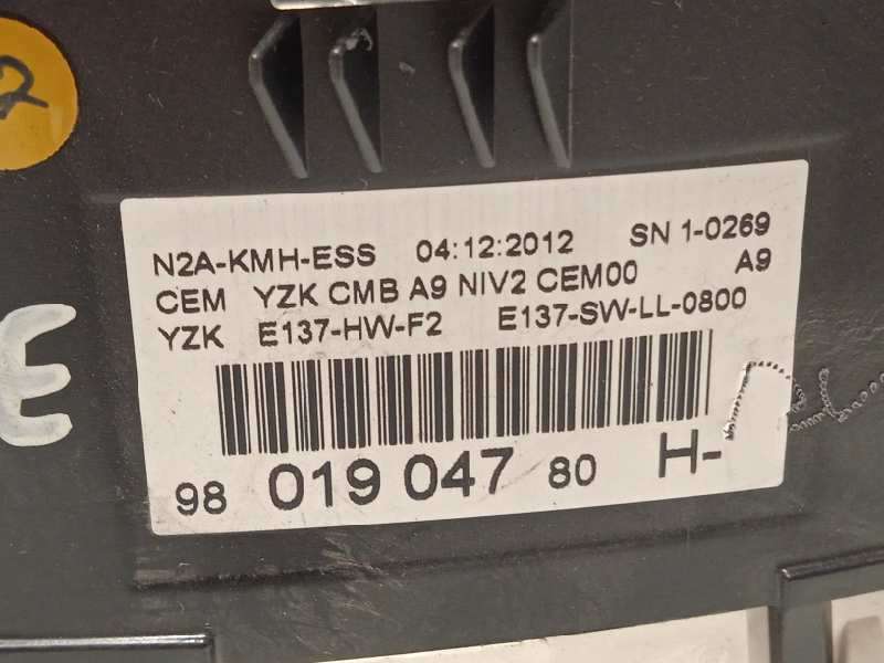 Recambio de cuadro instrumentos para peugeot 208 active referencia OEM IAM 9801904780 - Blanco 6