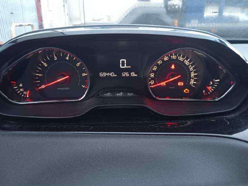 Recambio de cuadro instrumentos para peugeot 208 active referencia OEM IAM 9801904780 - Blanco 7