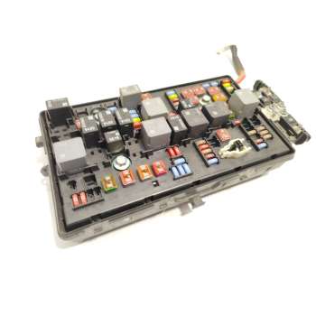 CAJA RELES / FUSIBLES 13255300 