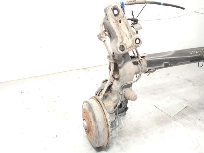 Recambio de puente trasero para peugeot 208 active referencia OEM IAM 1607197280 - Blanco 2
