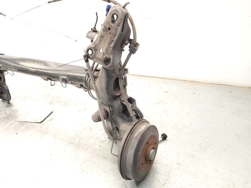 Recambio de puente trasero para peugeot 208 active referencia OEM IAM 1607197280 - Blanco 3