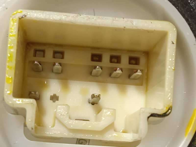 Recambio de cerradura puerta delantera izquierda para mazda 2 lim. () 1.5 diesel cat referencia OEM IAM 6E26A0574 - Rojo 3