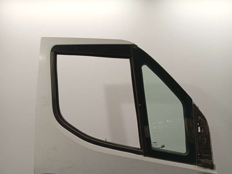 Recambio de puerta delantera derecha para iveco daily vi furgoneta 33s13, 35s13, 35c13 referencia OEM IAM 5801519999 - Blanco 3