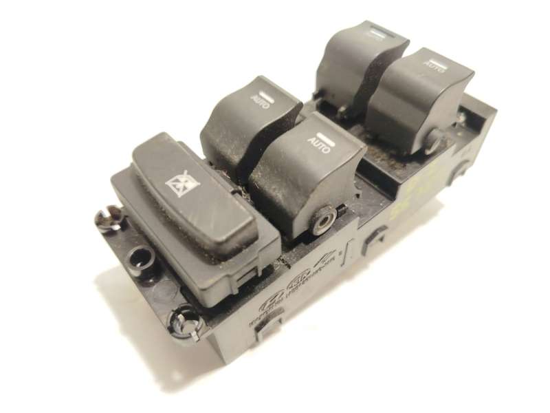 MANDO ELEVALUNAS DELANTERO IZQUIERDO 935703Z3004X 39R4911000