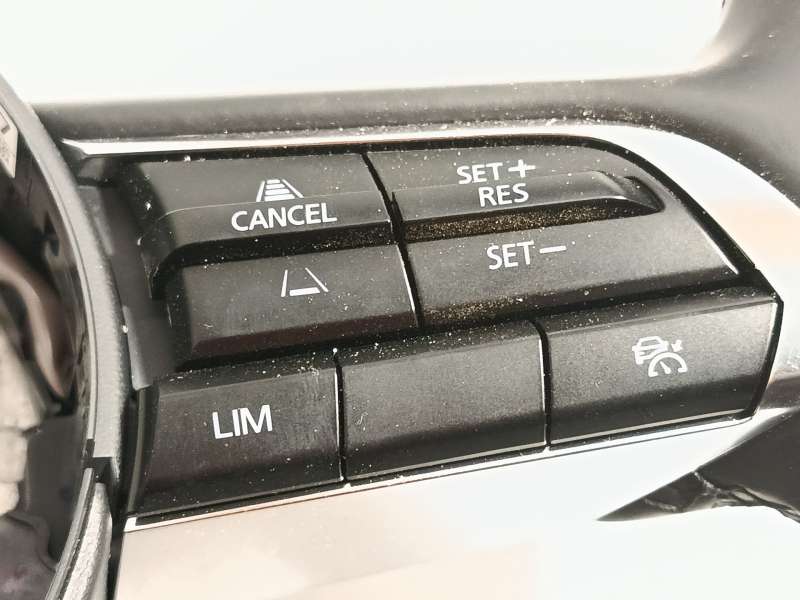 Recambio de volante para mazda mazda 3 sedan 2.5 e-skyactiv-g referencia OEM IAM BHPR37 7