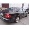 mercedes-benz clase e (w211) berlina del año 2002