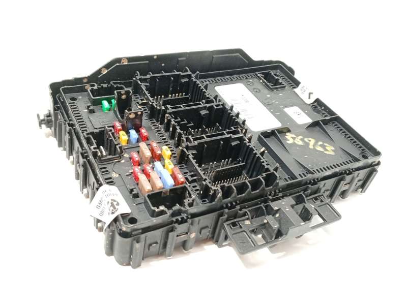 Recambio de caja reles / fusibles para ford kuga iii (dfk) 2.5 duratec plug-in-hybrid referencia OEM IAM RU5T15604BJCC 2758213 F - Blanco